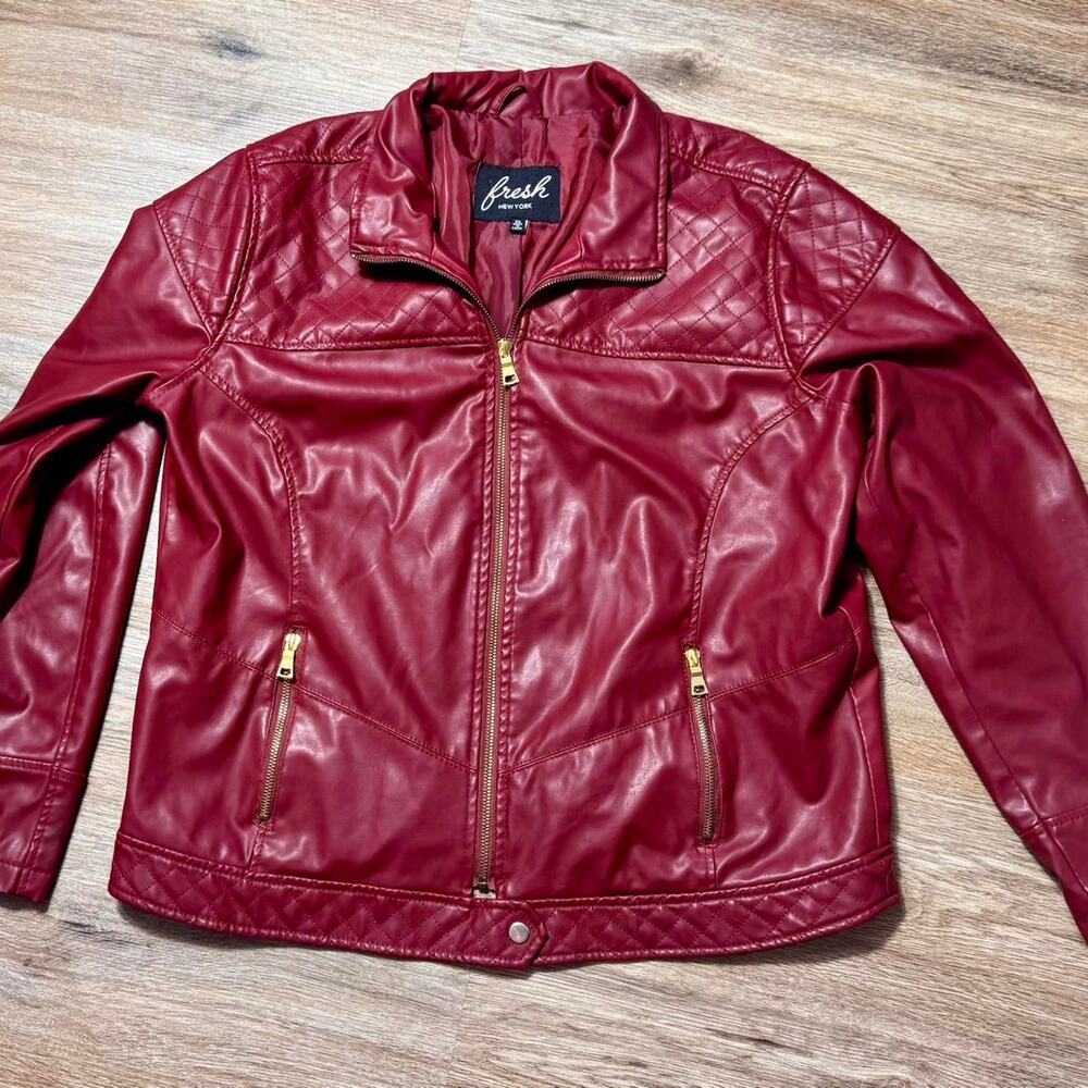 Fresh NY Red Faux Leather Moto Jacket Women’s M Quilted Biker Gold Zip